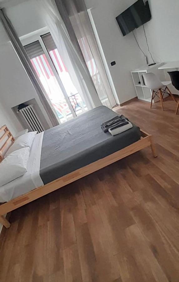 Italien Chic, Camera Con Bagni Condivisi 巴里 外观 照片
